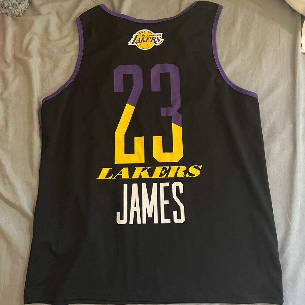 Lebron James LA lakers jersey